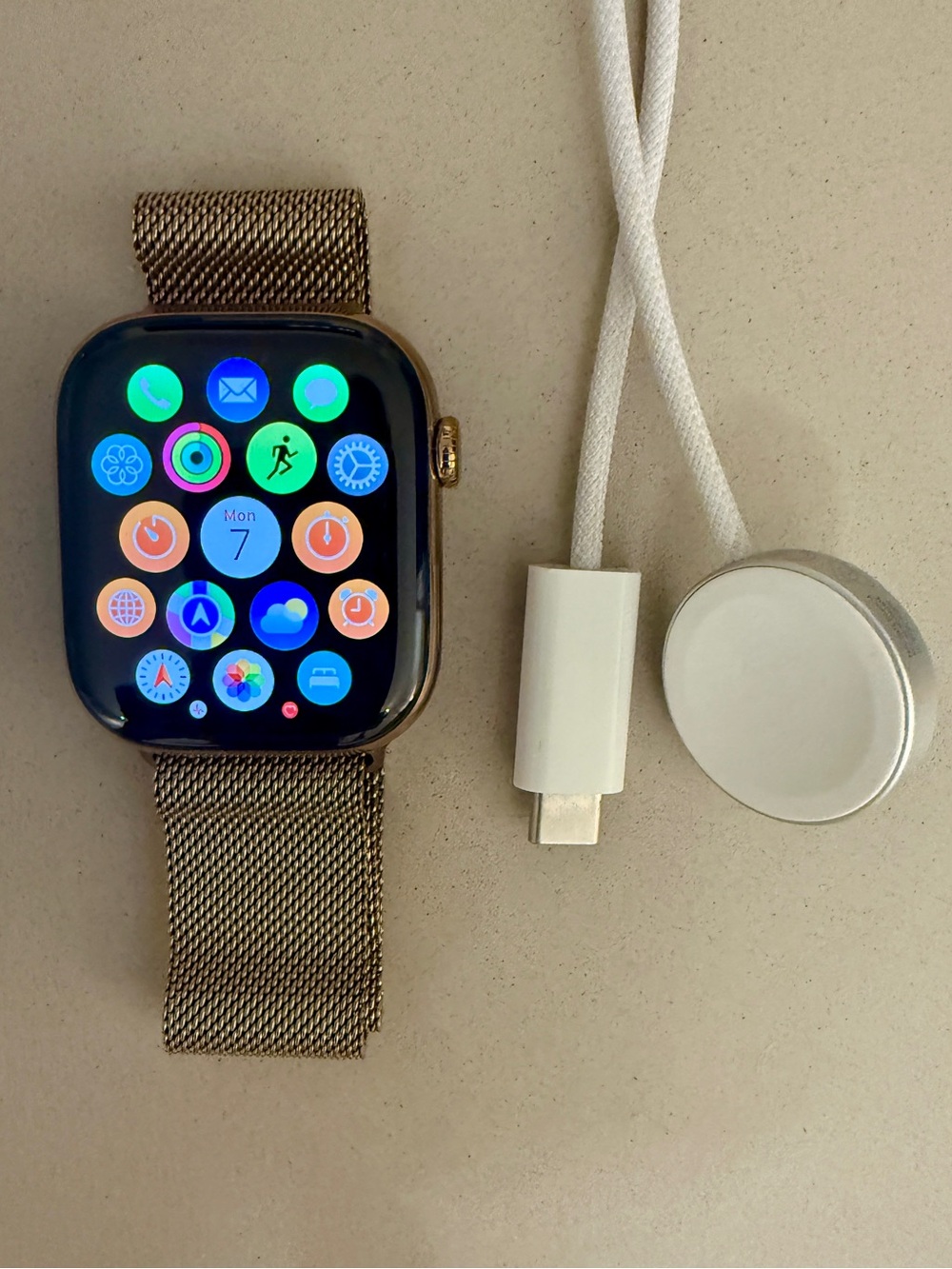Apple Watch Series 10 Gold Titanium 42mm GPS + Cellular w/ Gold Milanese Loop✨